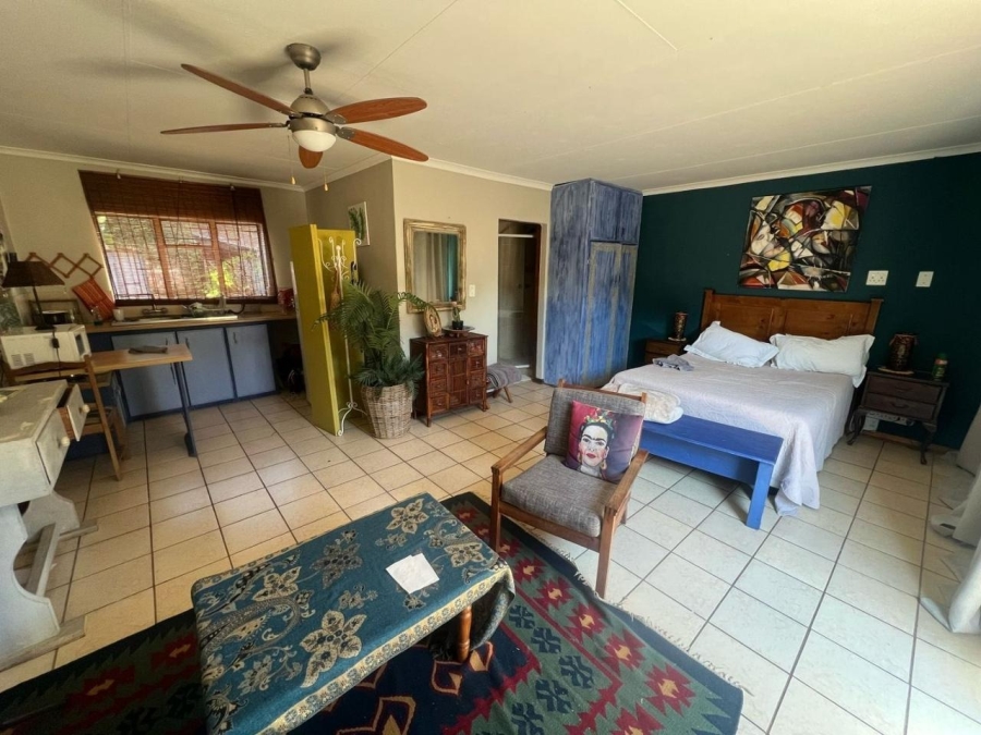 7 Bedroom Property for Sale in Van Der Hoff Park North West